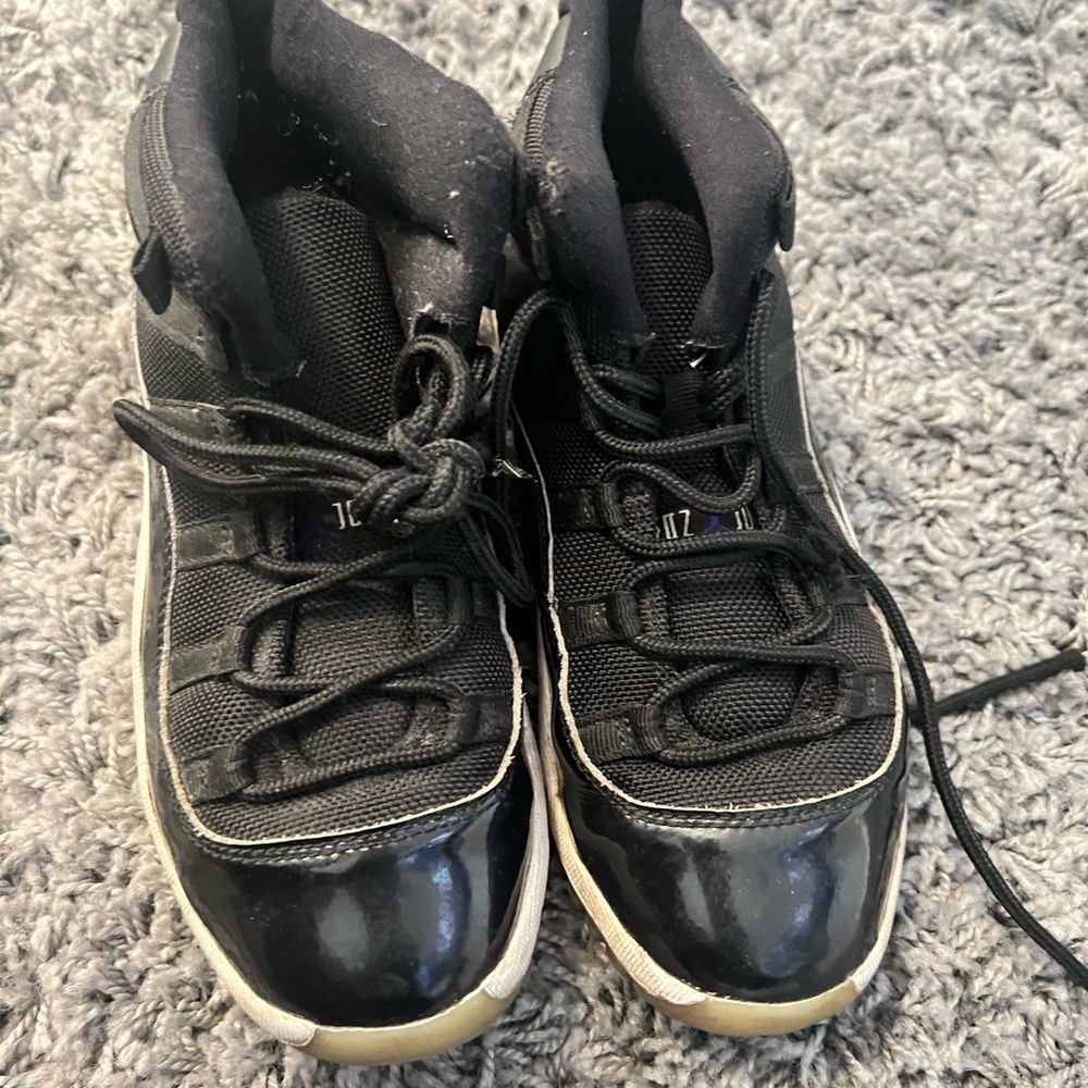 Jordan 11s sneakers